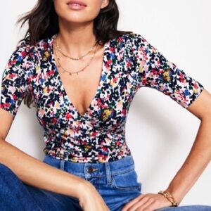 Boden Floral Faux Wrap Top V-Neck Short Sleeve -Painterly Meadow Print Size 10